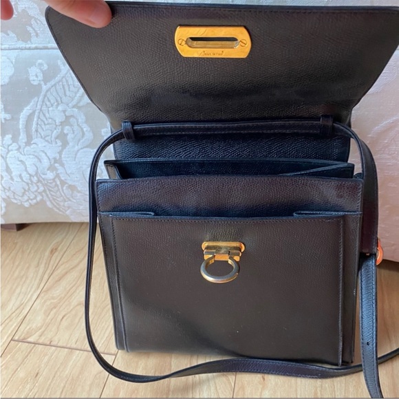 Vintage Salvatore Ferragamo Gancini Handbag - Picture 8 of 16